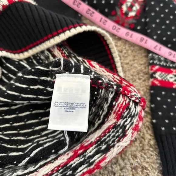 Lands' End Sweater Fair Isle Polar Bear Wool Blend
Men’s Medium/ Women’s L/XL - Picture 10 of 12
